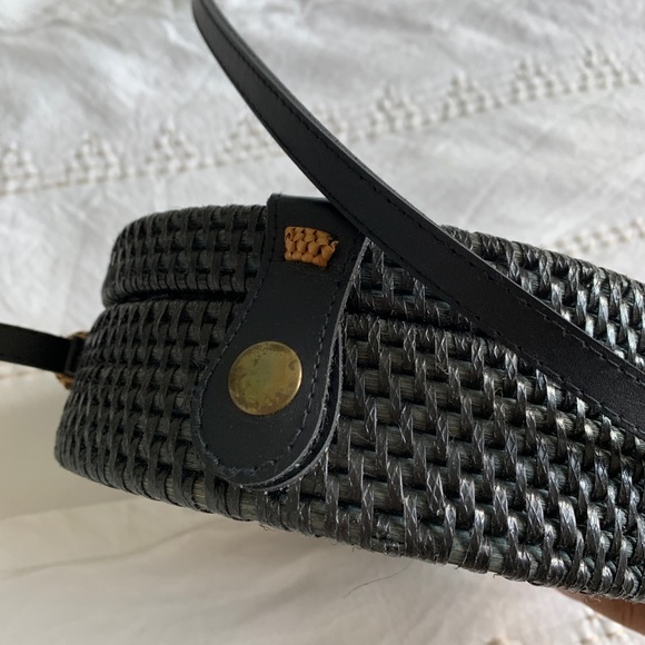 100% Rattan Woven Black Cross Body Bag - Picture 3 of 6